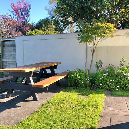 Hillcrest Two Appartement Whakatane Buitenkant foto